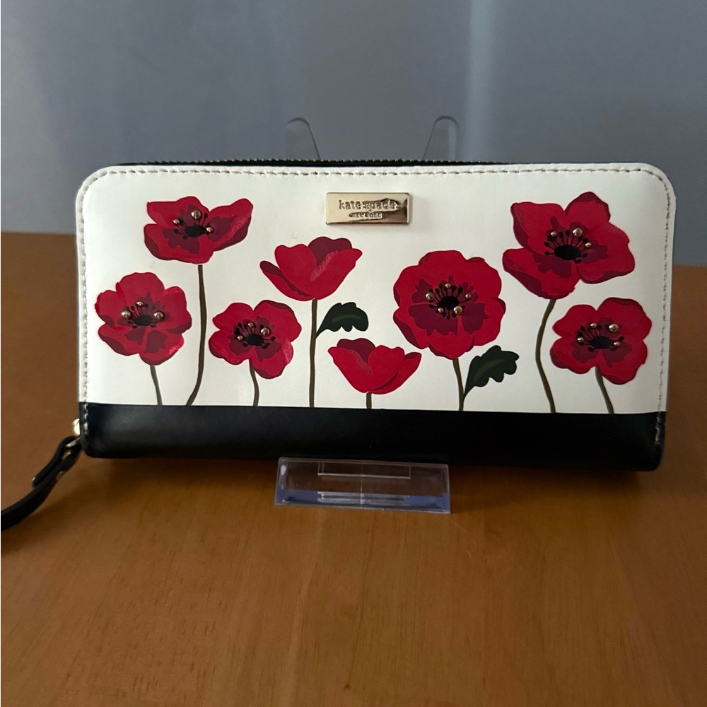 Kate Spade Ooh La La Poppy Wallet